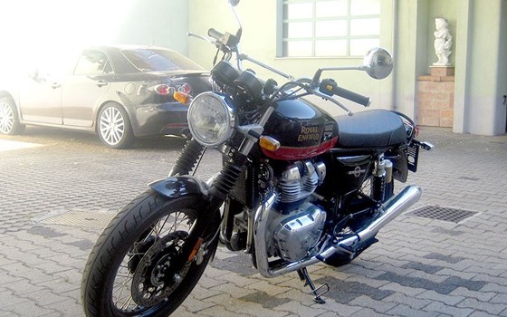 Gebrauchtmotorrad Royal Enfield Interceptor 650 - Bild 4 Gebrauchtmotorrad Royal Enfield Interceptor 650 - Bild 4