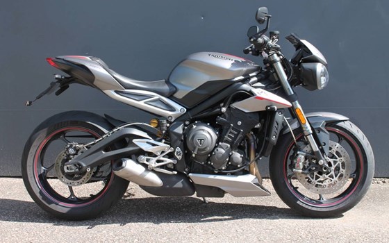 Gebrauchtmotorrad Triumph Street Triple 765 RS - Bild 1