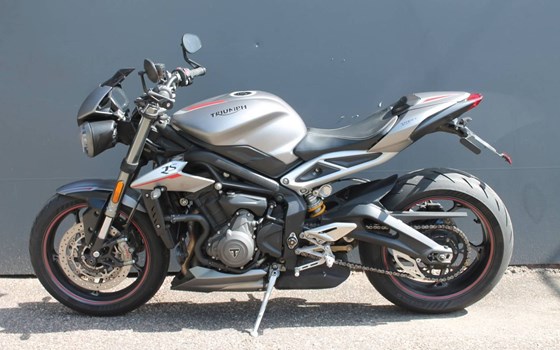 Gebrauchtmotorrad Triumph Street Triple 765 RS - Bild 3