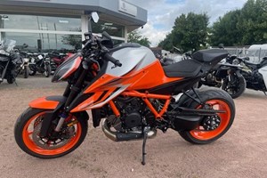 Angebot KTM 1290 Super Duke R EVO