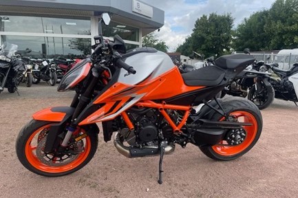KTM 1290 Super Duke R EVO
