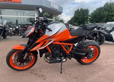 NEUFAHRZEUG KTM 1290 Super Duke R EVO