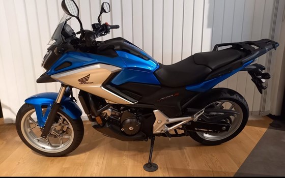 Gebrauchtmotorrad Honda NC750X DCT - Bild 3