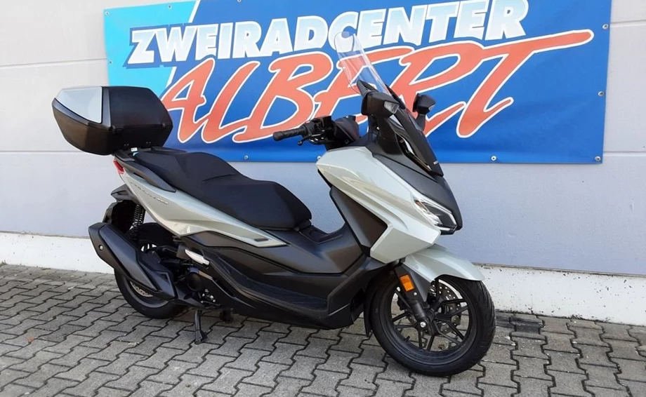 Offer Honda Forza 350 Bild 4: Offer Honda Forza 350