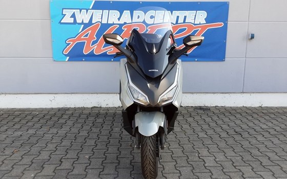 Gebrauchtmotorrad Honda Forza 350 - Bild 6