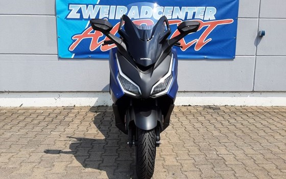 Gebrauchtmotorrad Honda Forza 125 - Bild 5
