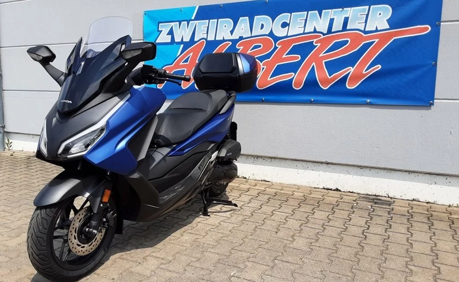 Offer Honda Forza 125 Bild 6: Offer Honda Forza 125