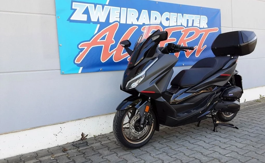 Offer Honda Forza 125 Bild 2: Offer Honda Forza 125