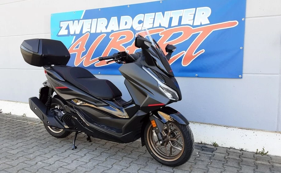 Offer Honda Forza 125 Bild 4: Offer Honda Forza 125