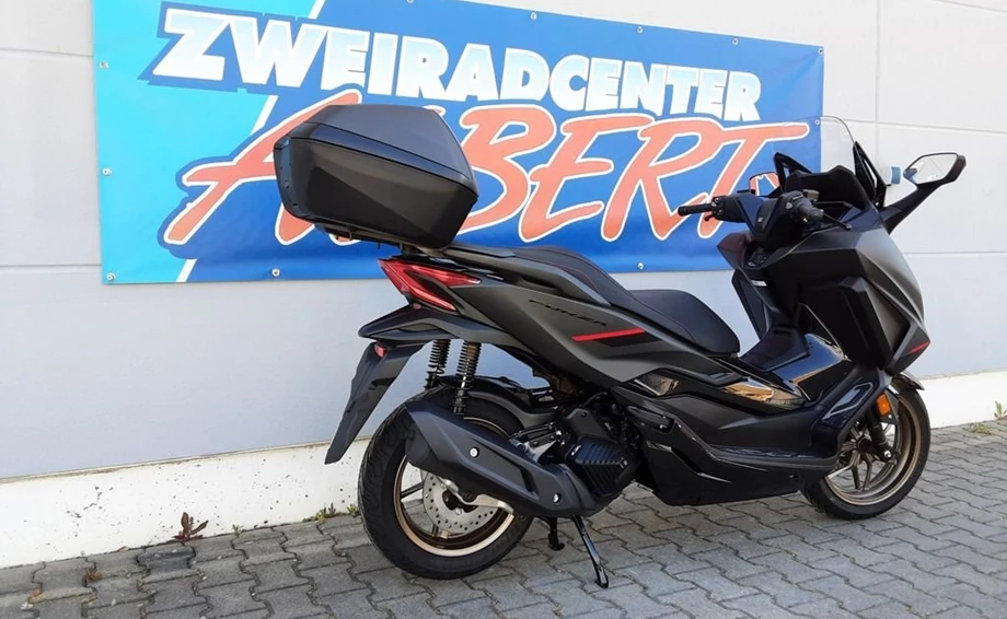 Offer Honda Forza 125 Bild 5: Offer Honda Forza 125