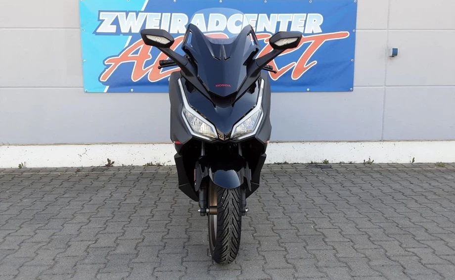 Offer Honda Forza 125 Bild 6: Offer Honda Forza 125