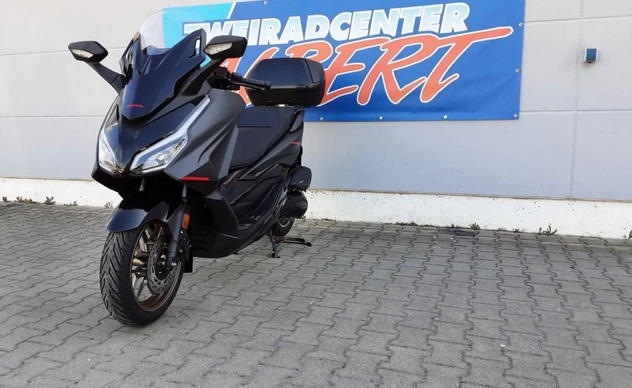 Offer Honda Forza 125 Bild 8: Offer Honda Forza 125