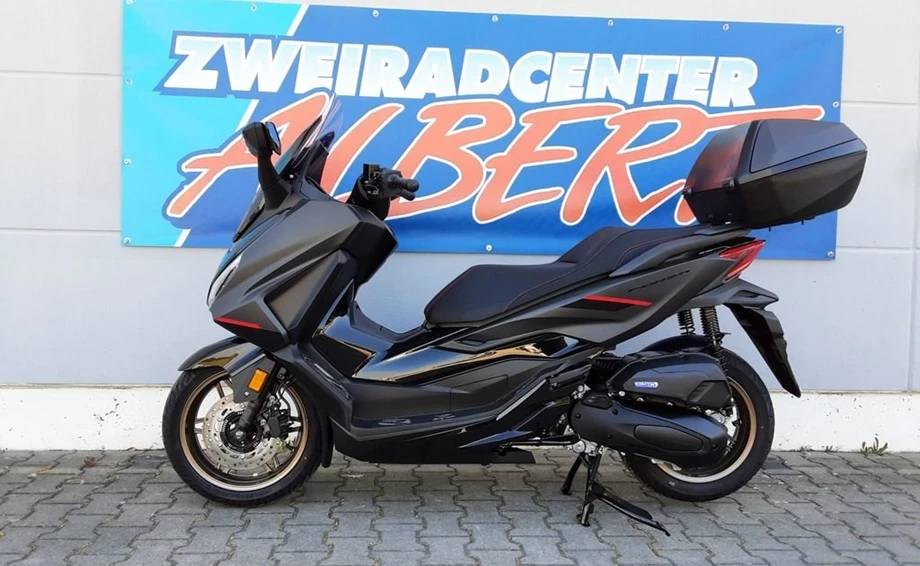 Offer Honda Forza 125 Bild 9: Offer Honda Forza 125