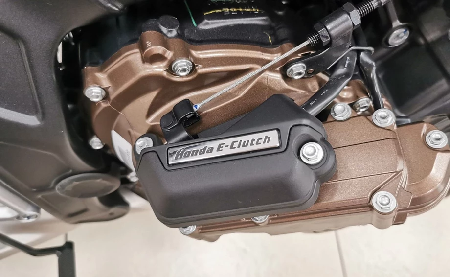 Angebot Honda CB650R E-Clutch Bild 4: Angebot Honda CB650R E-Clutch