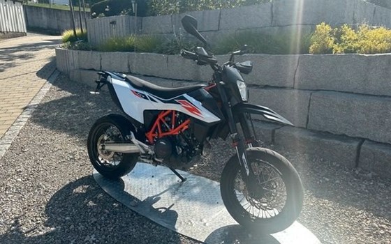 Gebrauchtmotorrad KTM 690 SMC R - Bild 1