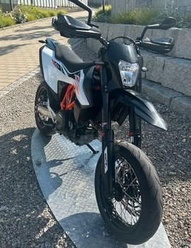 Gebrauchtmotorrad KTM 690 SMC R - Bild 2