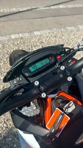 Angebot KTM 690 SMC R Bild 3: Angebot KTM 690 SMC R