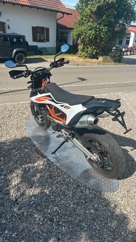 Angebot KTM 690 SMC R Bild 6: Angebot KTM 690 SMC R