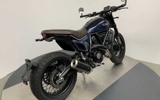 Gebrauchtmotorrad Ducati Scrambler Nightshift - Bild 3