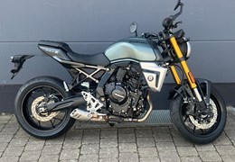 Neumotorrad Suzuki GSX-8T