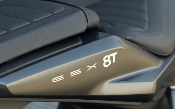 Neufahrzeug Suzuki GSX-8T - Bild 7