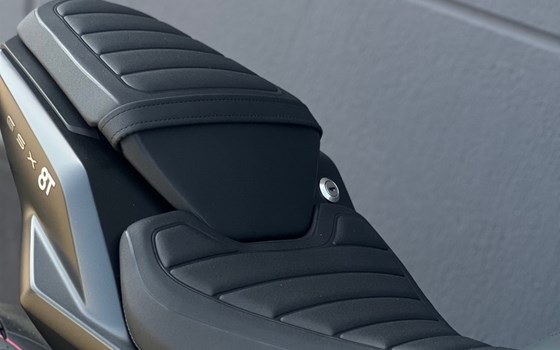 Neufahrzeug Suzuki GSX-8T - Bild 8