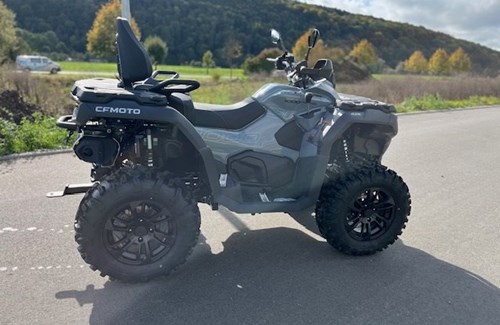 Neumotorrad CFMOTO C-Force 1000