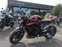 Gebrauchtmotorrad Triumph Street Triple 765 RS