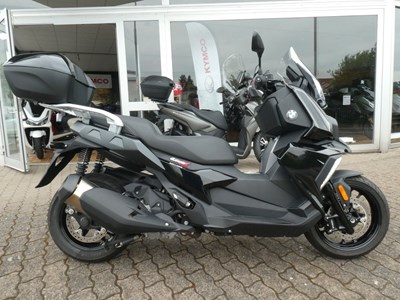C 400 X