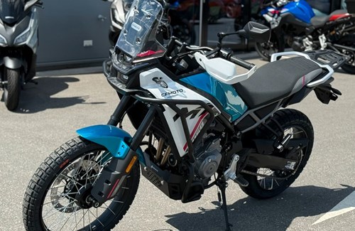Neumotorrad CFMOTO 450MT