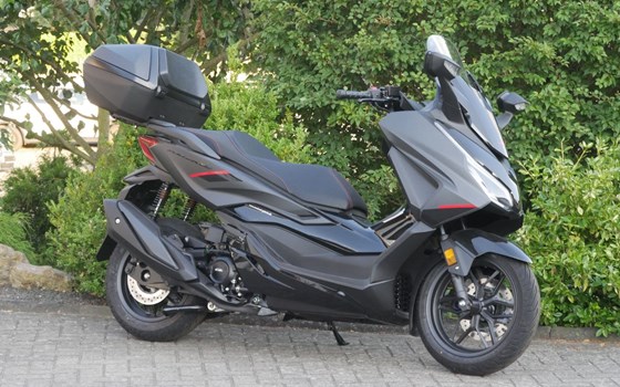 Neufahrzeug Honda Forza 350 - Bild 1