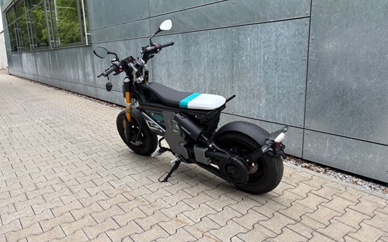 Gebrauchtmotorrad BMW CE 02 11kW - Bild 4