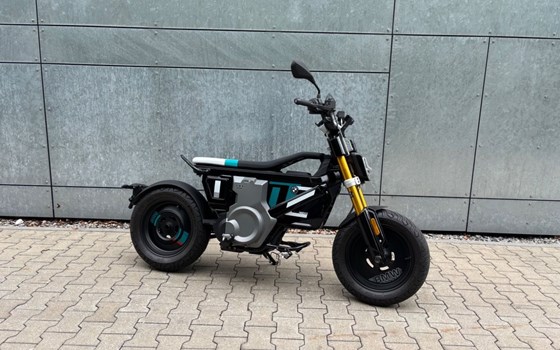 Gebrauchtmotorrad BMW CE 02 11kW - Bild 9
