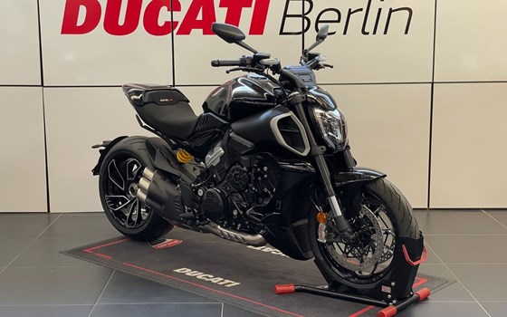 Gebrauchtmotorrad Ducati Diavel V4 - Bild 1