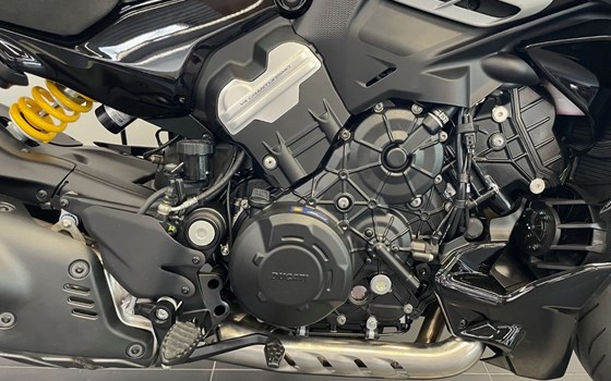 Gebrauchtmotorrad Ducati Diavel V4 - Bild 7