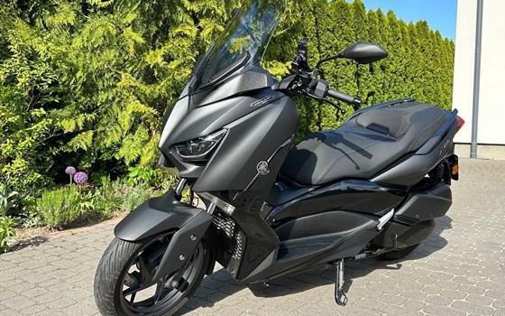 Gebrauchtmotorrad Yamaha XMAX 300 Tech MAX - Bild 2 Gebrauchtmotorrad Yamaha XMAX 300 Tech MAX - Bild 2