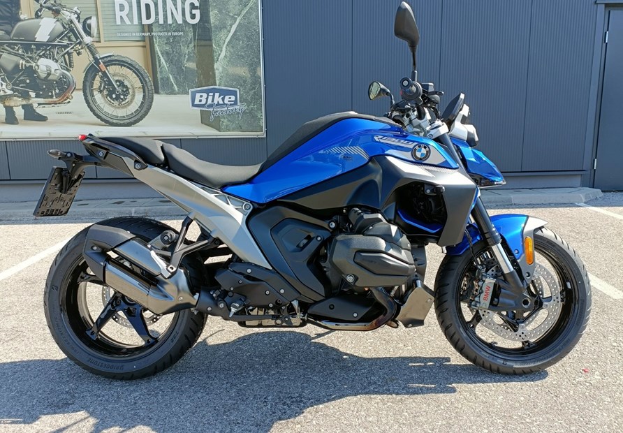 BMW R 1300 R (Racing-blue met.)
