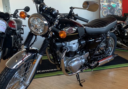 Kawasaki W800