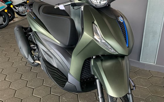 Neufahrzeug Piaggio Beverly 310 - Bild 1 Neufahrzeug Piaggio Beverly 310 - Bild 1