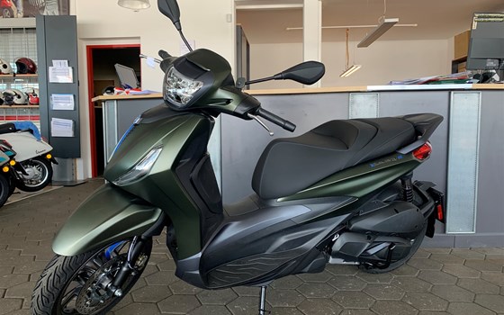 Neufahrzeug Piaggio Beverly 310 - Bild 4 Neufahrzeug Piaggio Beverly 310 - Bild 4