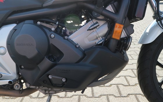 Gebrauchtmotorrad Honda NC750X DCT - Bild 12