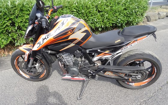 Gebrauchtmotorrad KTM 790 Duke L - Bild 7