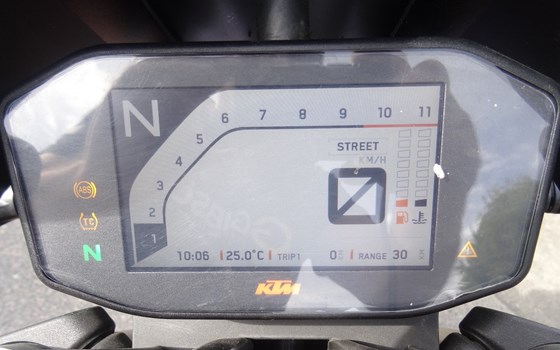 Gebrauchtmotorrad KTM 790 Duke L - Bild 9