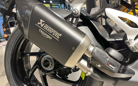 Neufahrzeug Triumph Speed Triple 1200 RX - Bild 6