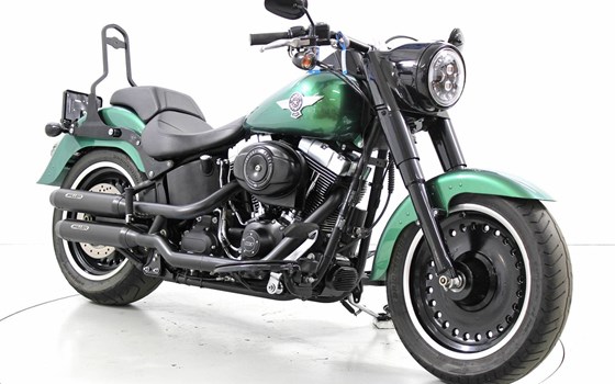 Motorrad Occasion Harley-Davidson Softail Deluxe FLSTN - Bild 2