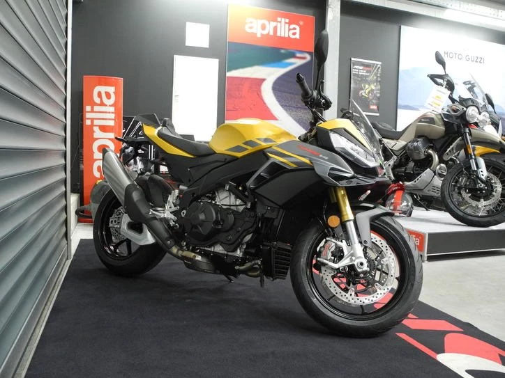 Angebot Aprilia Tuono V4 1100 Bild 4: Angebot Aprilia Tuono V4 1100