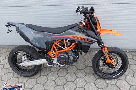 KTM 690 SMC R