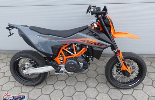 Gebrauchtmotorrad KTM 690 SMC R