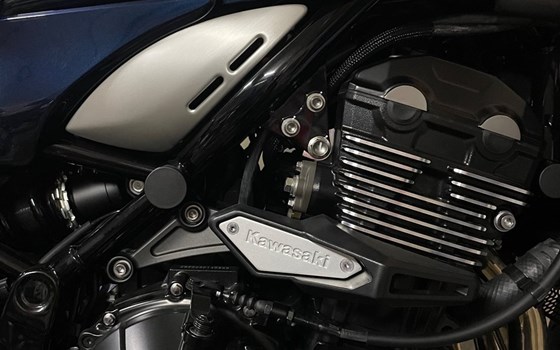Gebrauchtmotorrad Kawasaki Z900 RS - Bild 5 Gebrauchtmotorrad Kawasaki Z900 RS - Bild 5