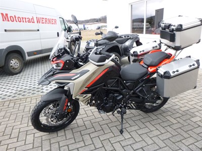TRK 702 X